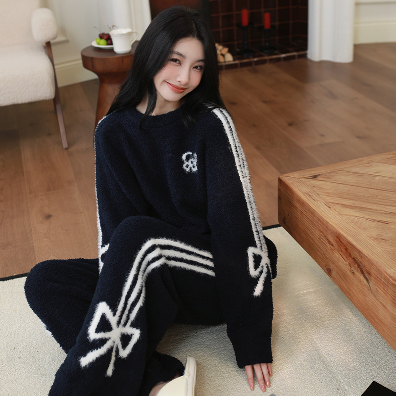 冬季新品半边绒藏青蝴蝶结睡衣女软绵绵加厚保暖珊瑚绒家居服套装|undefined