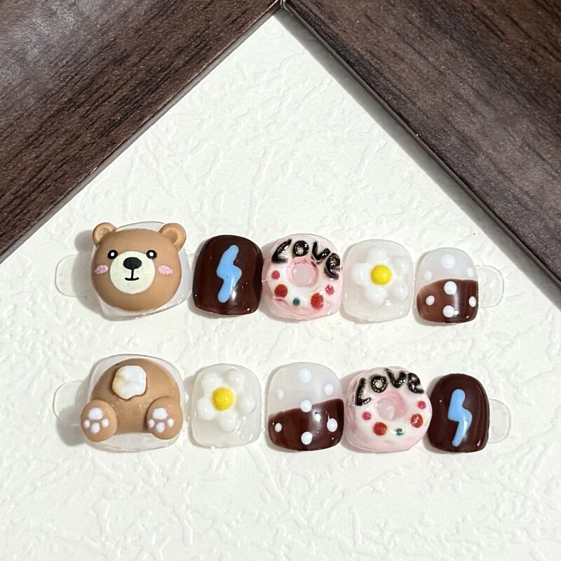 Children's Handmade Wearable Nails Stereo Cute Brown Bear Donut Manicure Cartoon Patch Handmade Nails