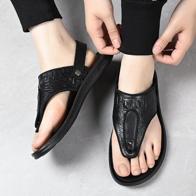 Dép xỏ ngón nam da bò thật chống trượt, kiểu hai quai dùng được đi biển và đi ngoài trời — màu đen