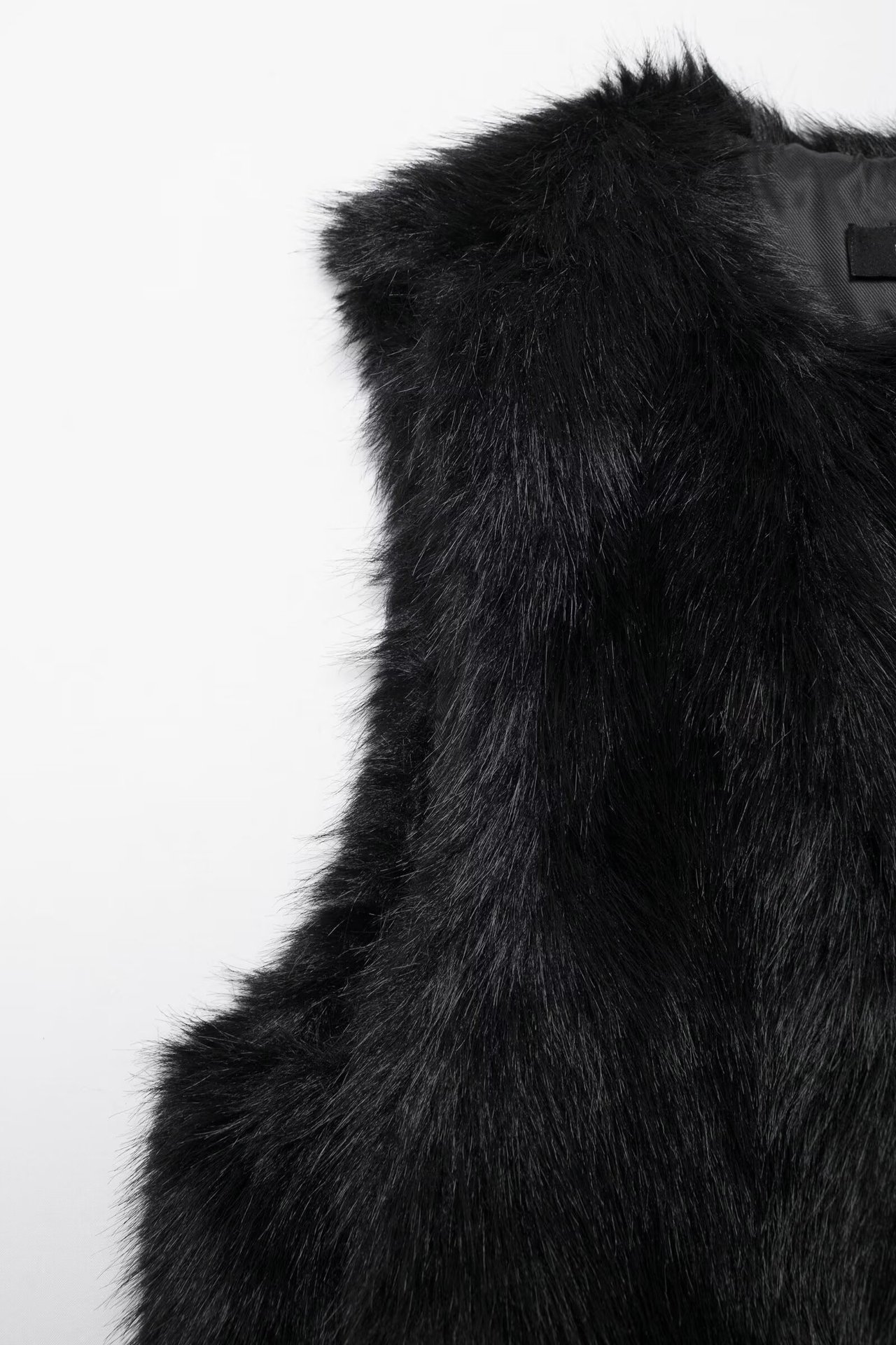 Damenbekleidung 2024 Herbst und Winter neue Mode Pelzeffekt kurze Weste_voghion.com