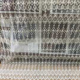 绣花新款面料网布蕾丝双边棉支几何刺绣清新童装礼服时装布料布