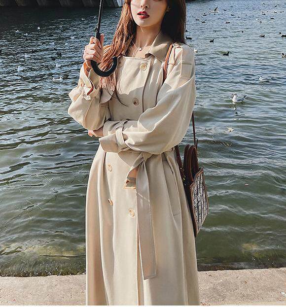 Áo khoác trench coat nữ dáng dài trung bình, form rộng, cổ vest, tay dài, phong cách thanh lịch — Màu be (chất lượng cao cấp) chi tiết 10