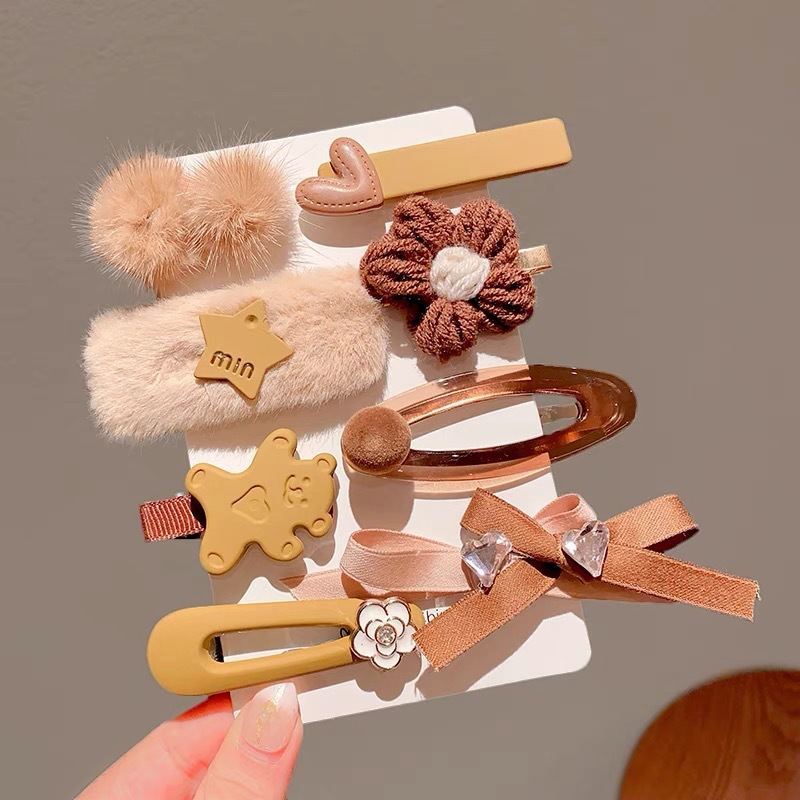 Nueva pinza de pelo de felpa rosa 2023, flequillo de niña, horquilla de pelo roto lateral, pinza de niña linda, horquilla de amor
