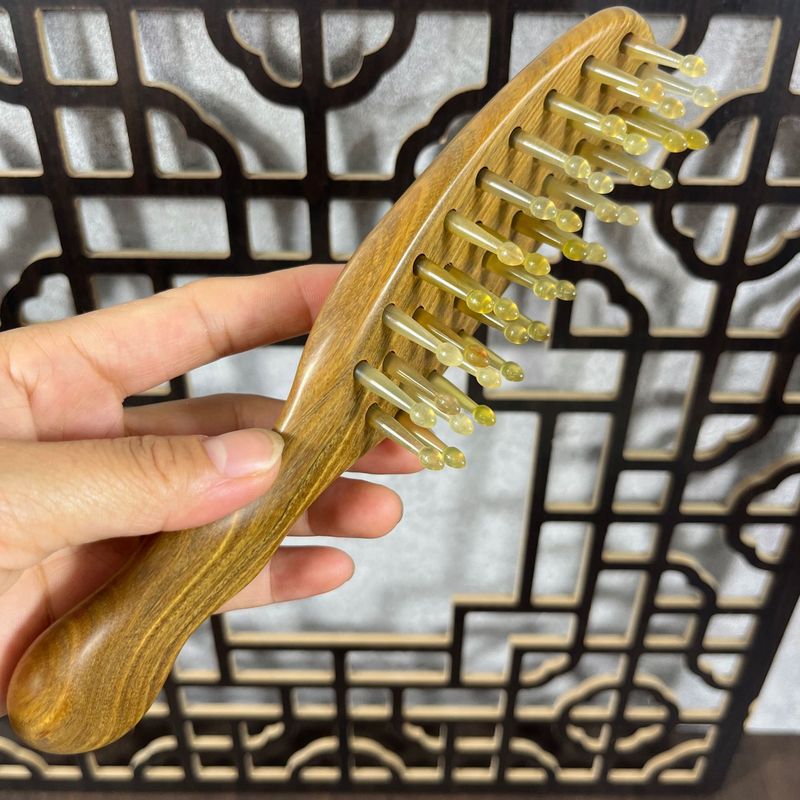 头皮按摩梳绿檀木梳经络疏通头部按摩神器刮痧男女通用梳子木梳|undefined