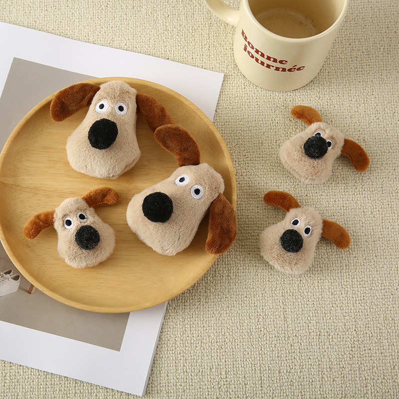 Cute Cartoon Plush Dog Dog Doll Doll Handdog Brooch School Bag Decoration Accessories Clothes Scarf Accessories