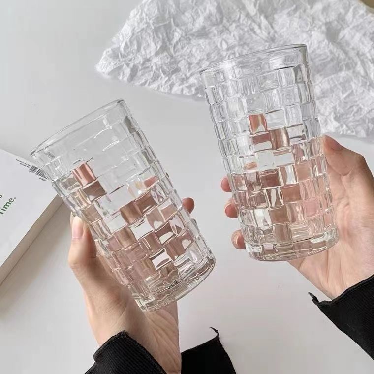 Taza de vidrio en relieve de ratán Taza tejida creativa Taza de agua en relieve para el hogar de bosque fresco Taza de bebida fría de café de jugo