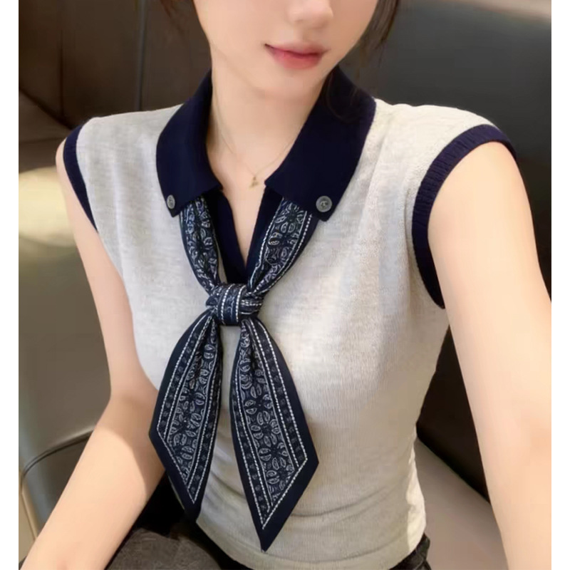 Áo thun không tay nữ phối khăn lụa cổ polo dệt kim — Khăn lụa màu xám chi tiết 6