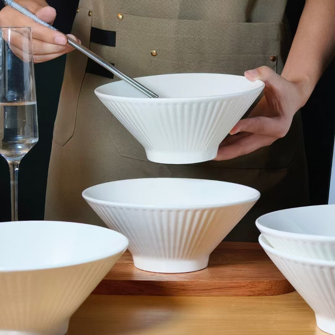 纯白日式简约家用大号泡面碗斗笠碗西餐厅沙拉碗创意拉面碗