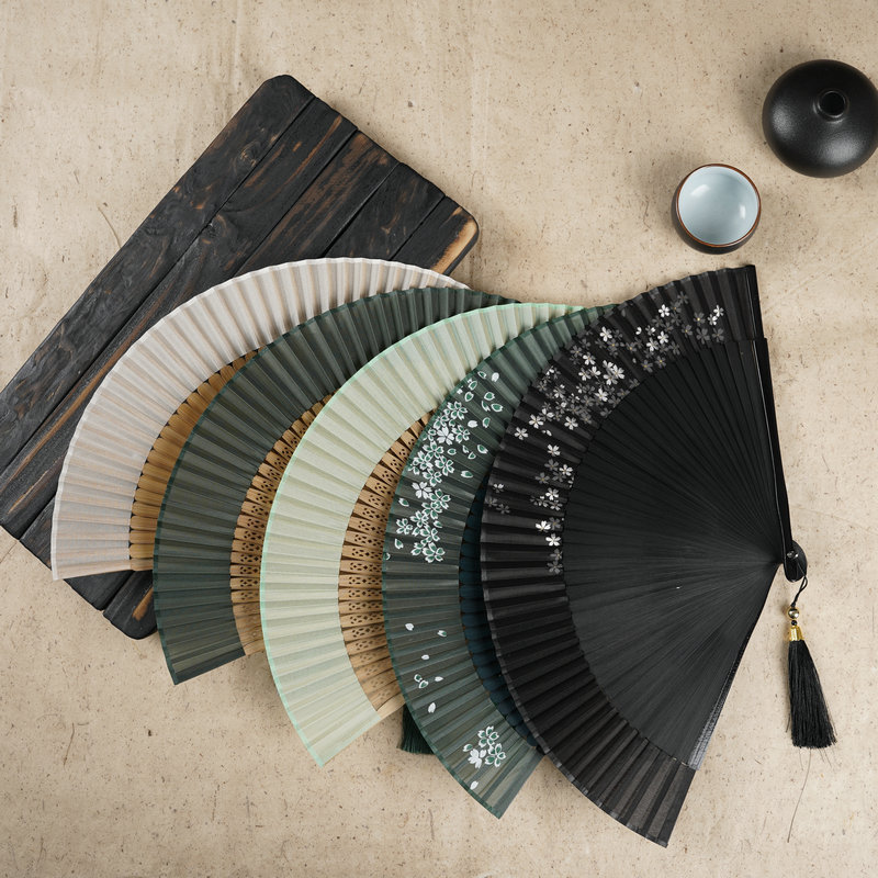Ancient Fan Chinese Style Folding Fan For Women Dancing Hanfu Folding Summer Cheongsam To Enjoy The Cool Portable Small Fan