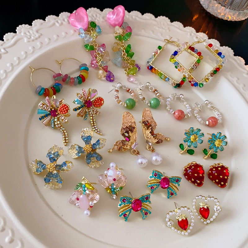 Women'S Gender Beaded, Plating, Inlay Design 1 Pair Casual Sweet Heart Shape Flower Bow Knot Beaded Plating Inlay Copper Crystal Earrings