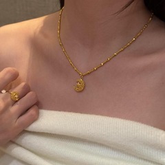 Xiaohongshuの人気のXingyue Dreamweaver Moon Necklace、多用途リング、ハイエンドの鎖骨チェーンアクセサリー、ドロップシッピング