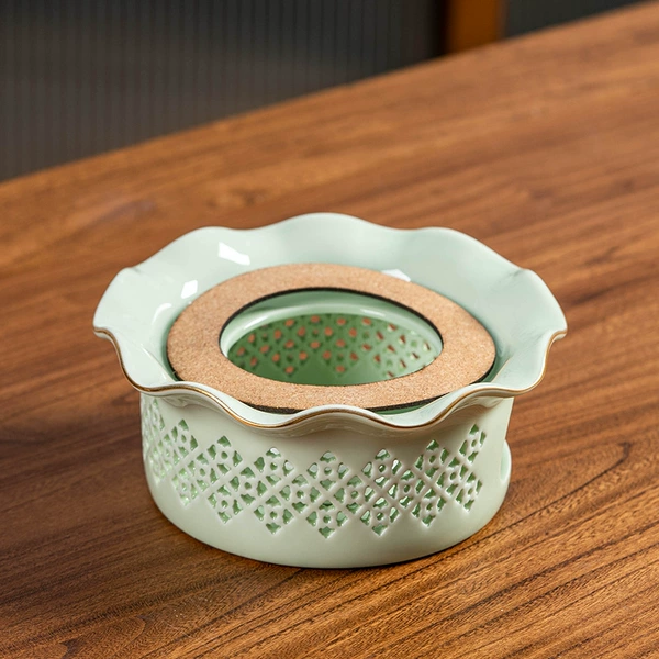 Green gold-painted lace base