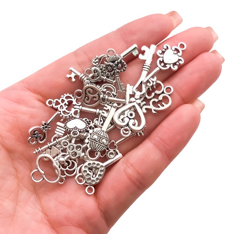 Bricolaje accesorios de la joyeria 1 accesorios retro amor hecho a mano plata antigua pequeña llave joyeria pequeño colgante Accesorios