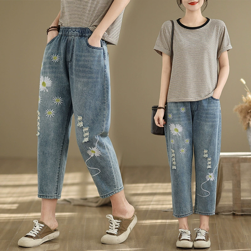 На самом деле, толстая сестра весной и летом