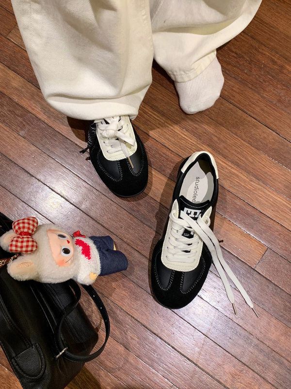 Giày sneaker nữ da bò phối màu mũi tròn dây buộc tăng chiều cao — Màu trắng nhạt, màu sô cô la, màu vàng, màu đen