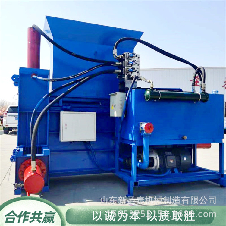 卧式可移动式套袋打包机       产量4-5吨青储压块机饲料青贮机