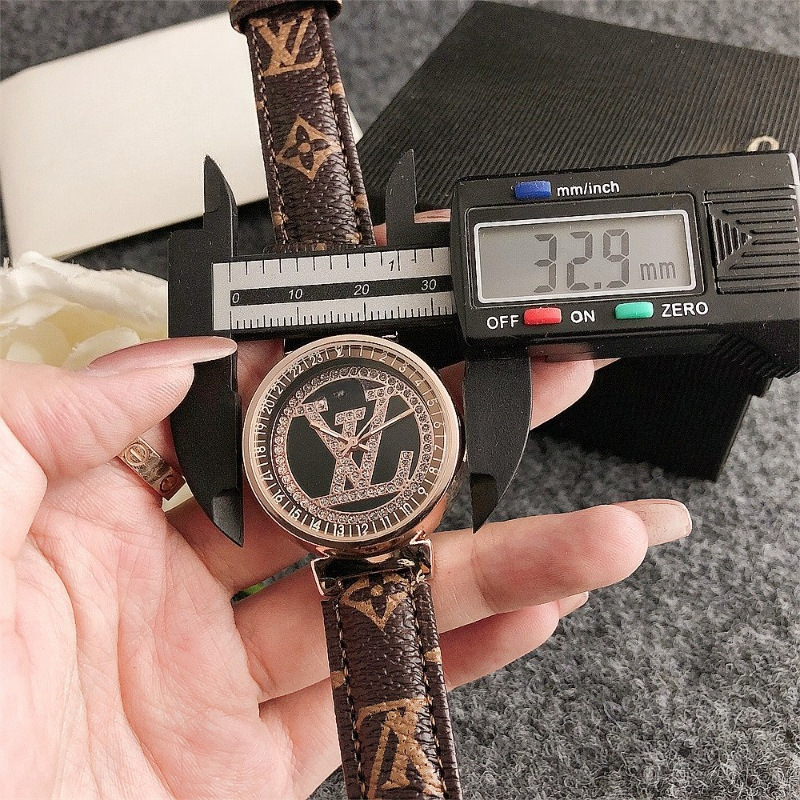 2026 Luxus-Damenuhr mit drehbarem Zifferblatt, hochwertige braune Ledervintage-Damenuhr mit klassischem Muster
