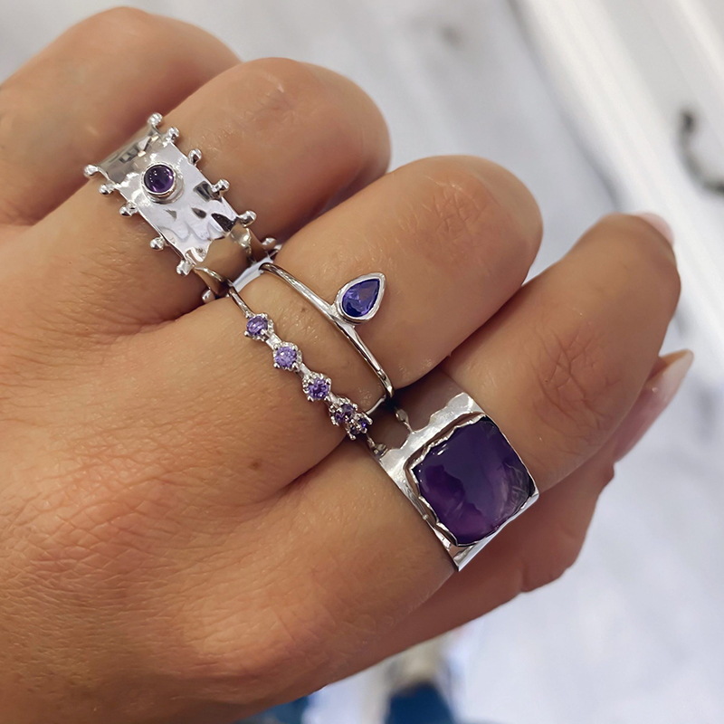 New Elegant Copper Ring Tail Ring With Purple Round Zircon Plated 18k Gold Fashion Female Ring Wholesale display picture 4