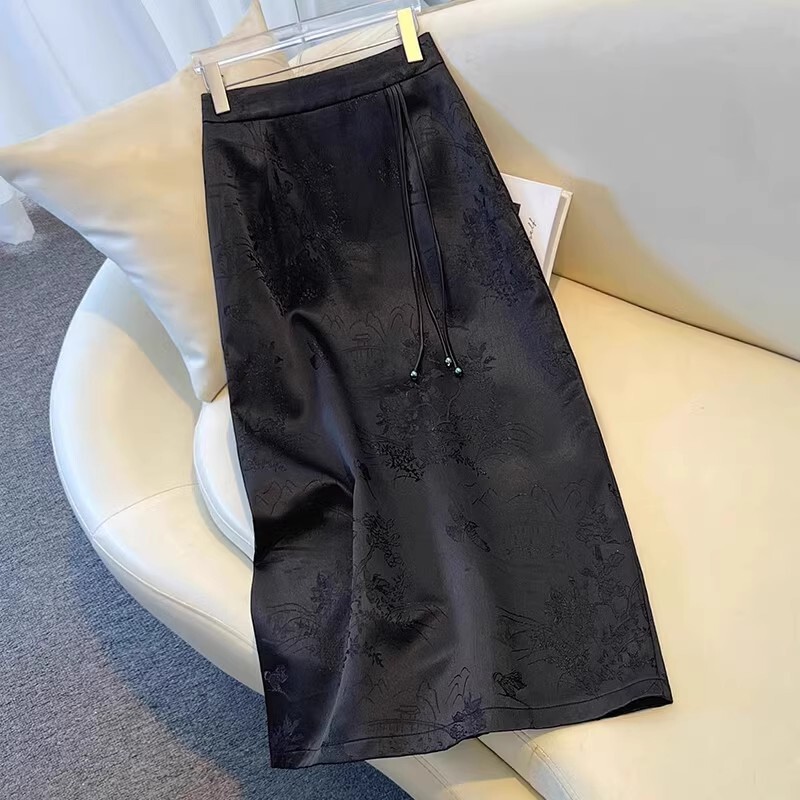 新しい中国風のスカート女性のための春と秋 2025 新しいストレートヒップスカートヘビーエンゲージ刺繍サテン A ラインスカート|undefined