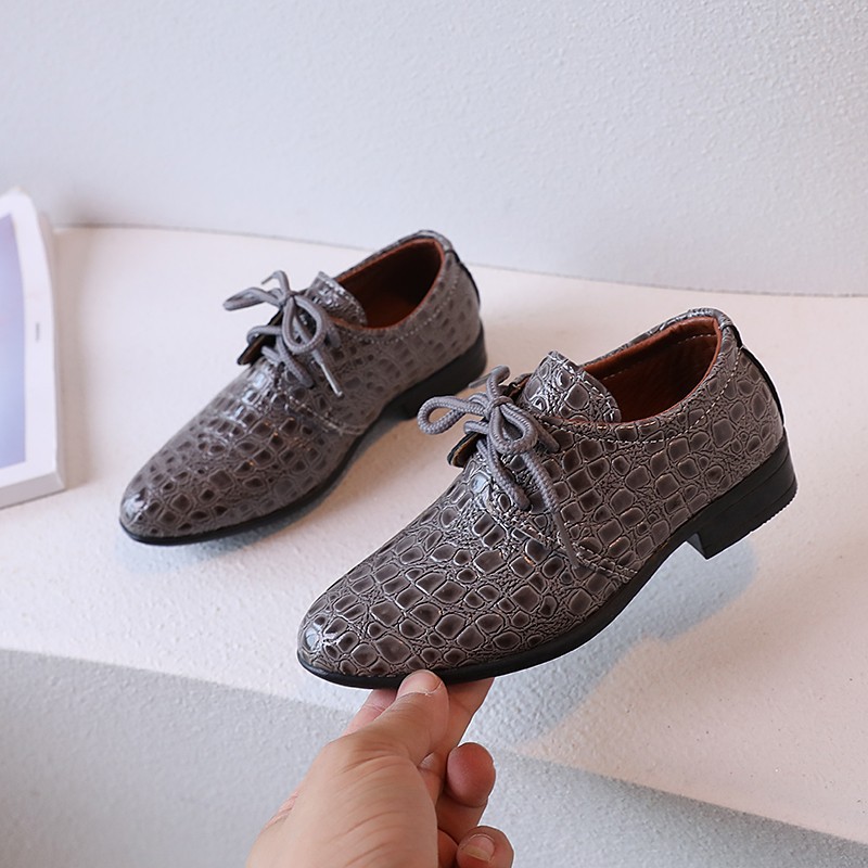 Spitz zulaufende Jungenschuhe, Oberfläche aus weichem Frühlingsleder, Performance-Schnürschuhe, britischer Stil, modisch und lässig, golden_voghion.com