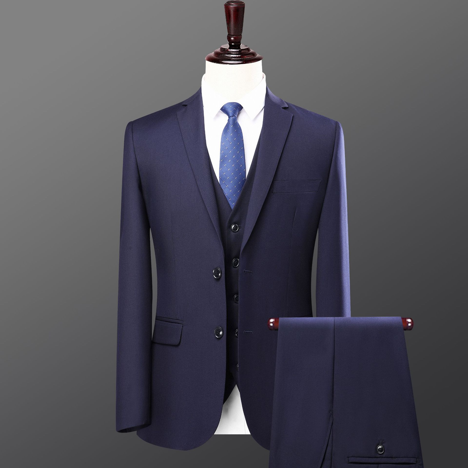 2024年西服男款团体服商务男装上班正装西服大学生伴郎服现货批发
