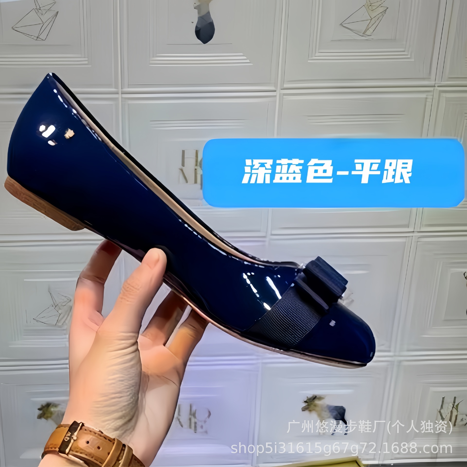 다크블루 플랫힐