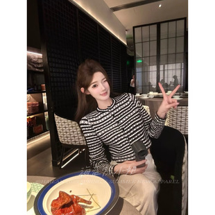 �ڰ�ײɫ�l�y�L��ᘿ��_������Ů2025�����¿����������̿�����