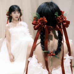 森系減齢新婦の花の頭飾りの甘いリボンのヘアピンのセットのウェディングドレスの形は敬酒服のアクセサリーを飾ります。