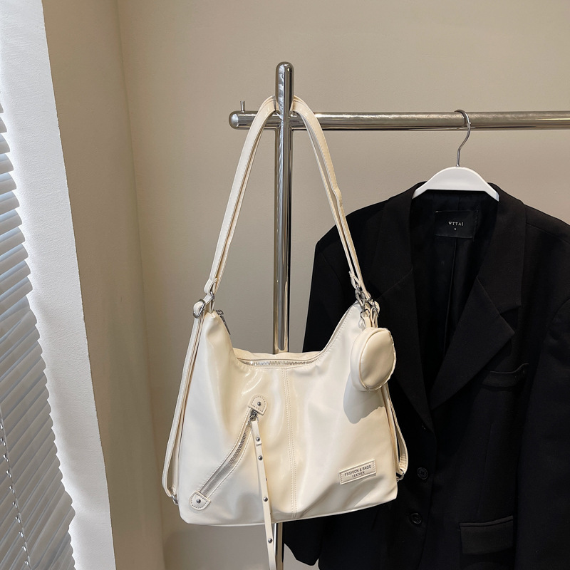 Bolsos estilo coreano bolso de axila de viento perezoso 2025 nuevo bolso de alta capacidad bolso de hombro ancho bolso casual de un solo hombro