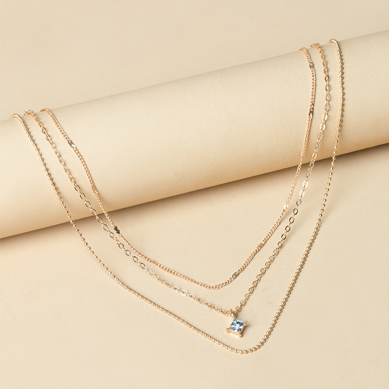 Fyrkantigt diamanthalsband för kvinnor elegant minimalistisk_voghion.com