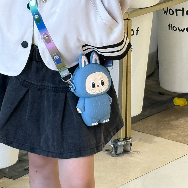 LABOBO シリコンバッグ、小銭入れ、ファッショナブルで多用途な女の子の外出用クロスボディバッグ、キュートでカジュアルなアクセサリー、ミニサイズ|undefined