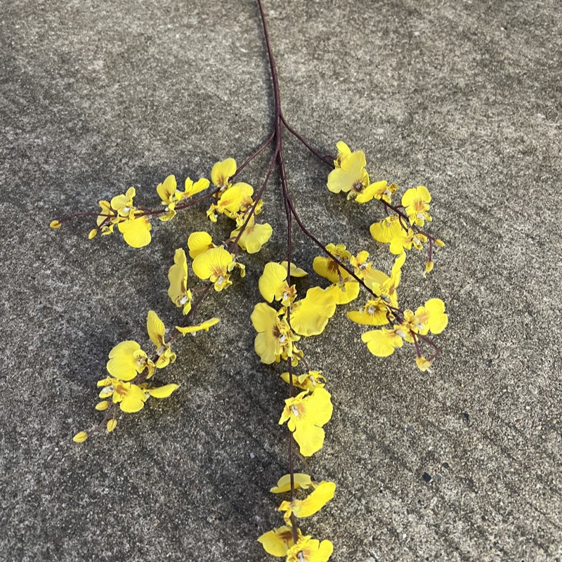 Nueva fábrica de flores artificiales de la boda amarillo leche amarillo limón amarillo fresco al aire libre Salón de la boda decoración flor falsa al por mayor