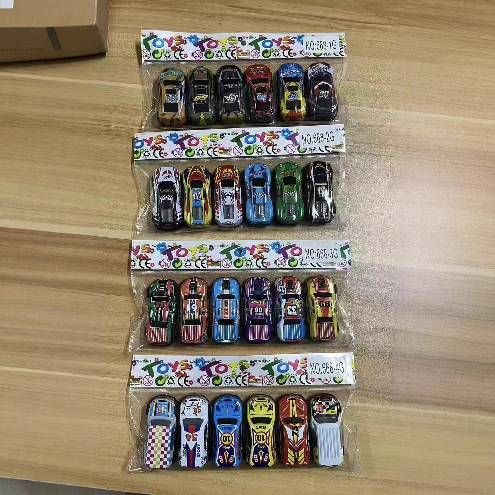 厂家跨境儿童合金车卡头袋回力车铁皮车男孩礼品玩具车赛车模型