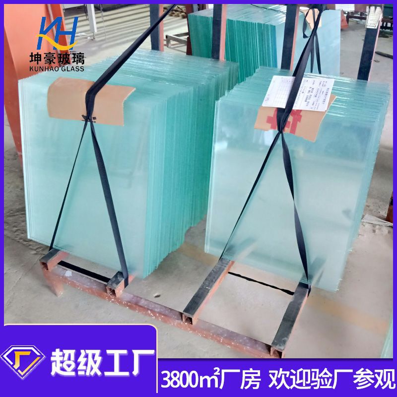 生产信义超白 南玻超白5mm超白钢化玻璃用于柜门视窗钢化玻璃面板