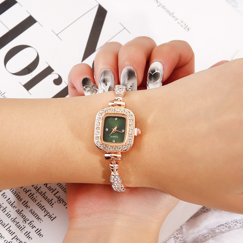 Quartz Watch Image 1