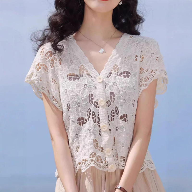 Bohemian Retro Style Travel Vacation Wear Hollow All-match Sweater Thin Sunscreen Cardigan Small Coat