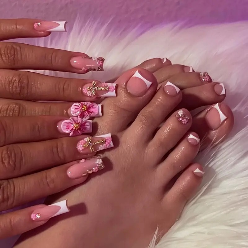 Cross-Border Hot-Selling Square Wearable Nails 48Pcs Hand and Foot Set French White Edge Pure Desire Flower Flash Diamond Design Nails Cross-Border Hot-Selling Square Wearable Nails 48Pcs Hand and Foot Set French White Edge Pure Desire Flower Flash Diamond Design Nails