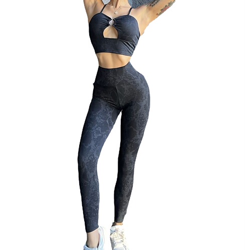 Suit!  European and American snake print sports bra suspender underwear for women's fitness yoga high-waisted tights with a nude feel and no awkward lines