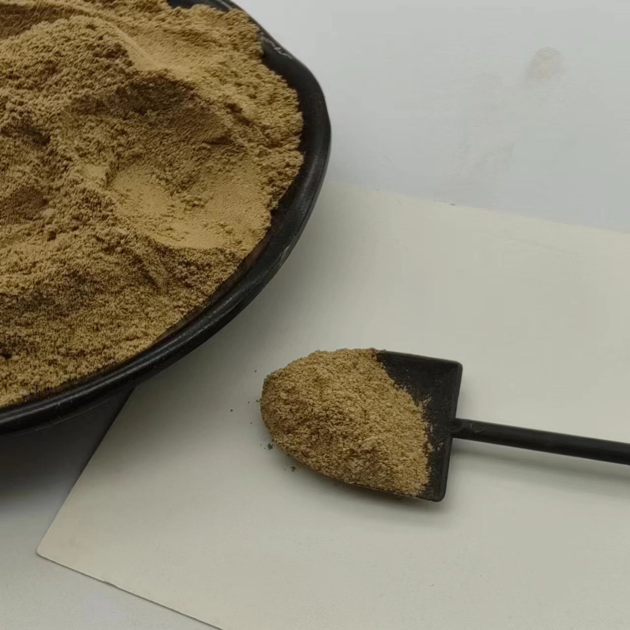 厂家批发颗粒膨润土 饲料，铸造 造纸 水油过滤行业各种规格齐全