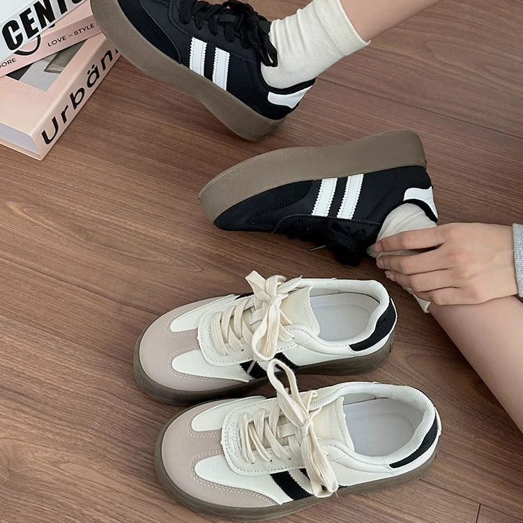 Zapatos de mujer con suela suave no cansen los pies, primavera y otoño 2025, nuevos zapatos blancos de moda, zapatos casuales ligeros con suela gruesa y resistentes al desgaste