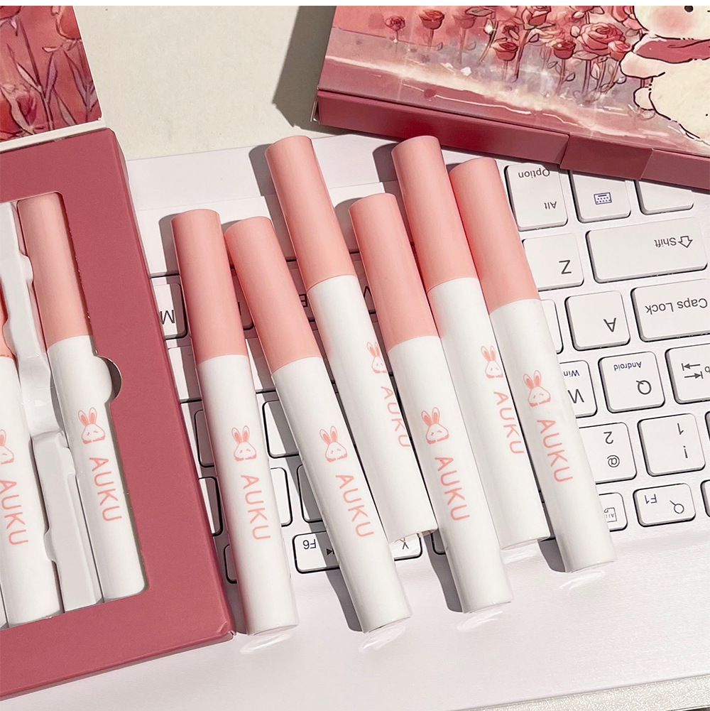AUKU Natural Heartbeat Light Mist Lip Gloss Set Matte Velvet Whitening Lip Gloss is not picky about skin, natural and versatile for nude makeup undefined