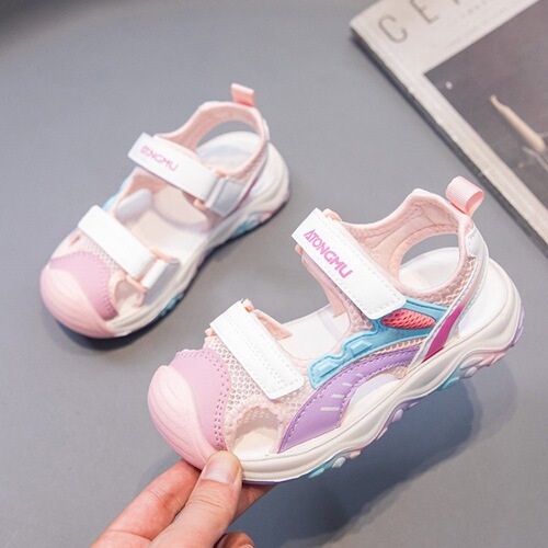 Children's sandals for boys, new summer non-slip sandals with soft soles, for boys, beach shoes, suitable for middle-aged children, non-slip and wear-resistant