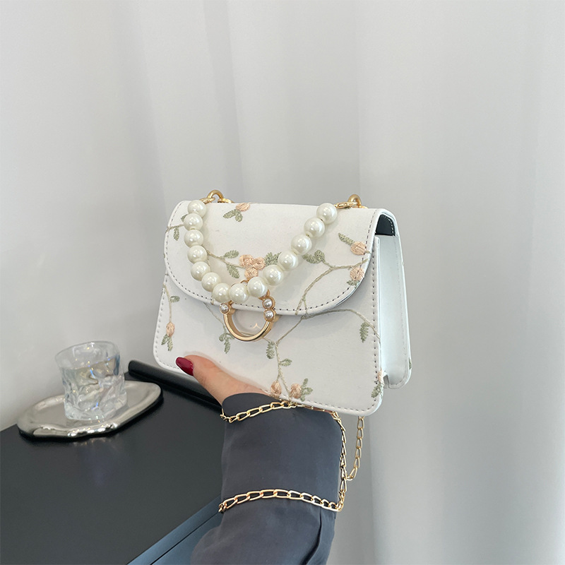 Bolso cuadrado de mano de perlas de moda simples bolso cuadrado de mujer 2024 nueva cadena de encaje de moda bolso cuadrado oblicuo de un hombro