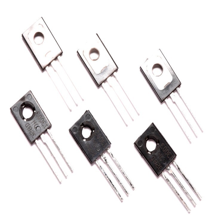 三极管 D882 2SD882 3A/40V NPN 功率管 对管是B772 专业BOM配单