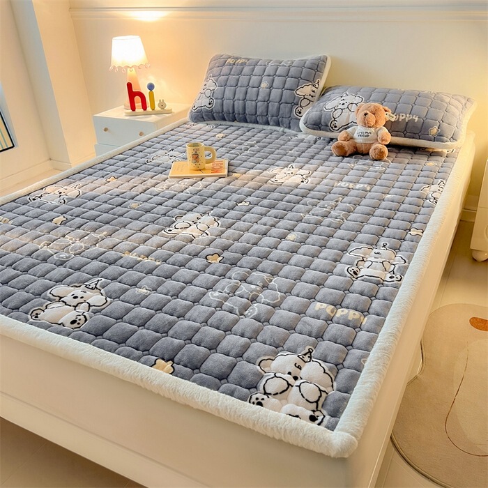 New Winter Milk Velvet Warm Mattress Quilted Mattress Fleece-Lined Edge Anti-Run Anti-Slip Soft Skin-Friendly Mat