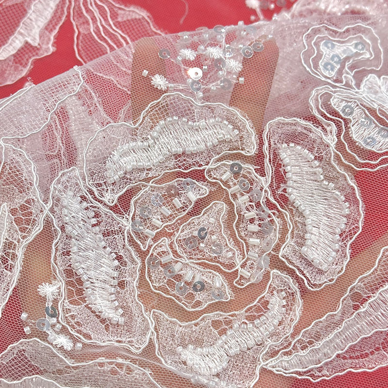 Tejido de bordado de perlas vestido de boda DIY tela de decoración bordada de sequillas tela de red bordada de perlas franceses tela bordada de tubo image 4