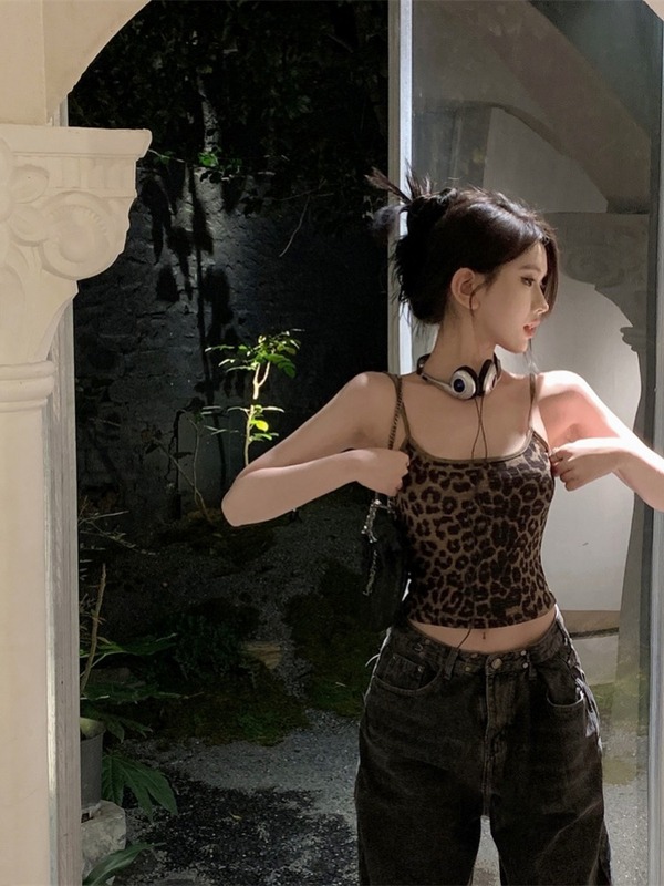 ヒョウ柄の小さいキャミソールの女性の夏のアメリカの甘いギャルの風は短い金を修理します。|undefined