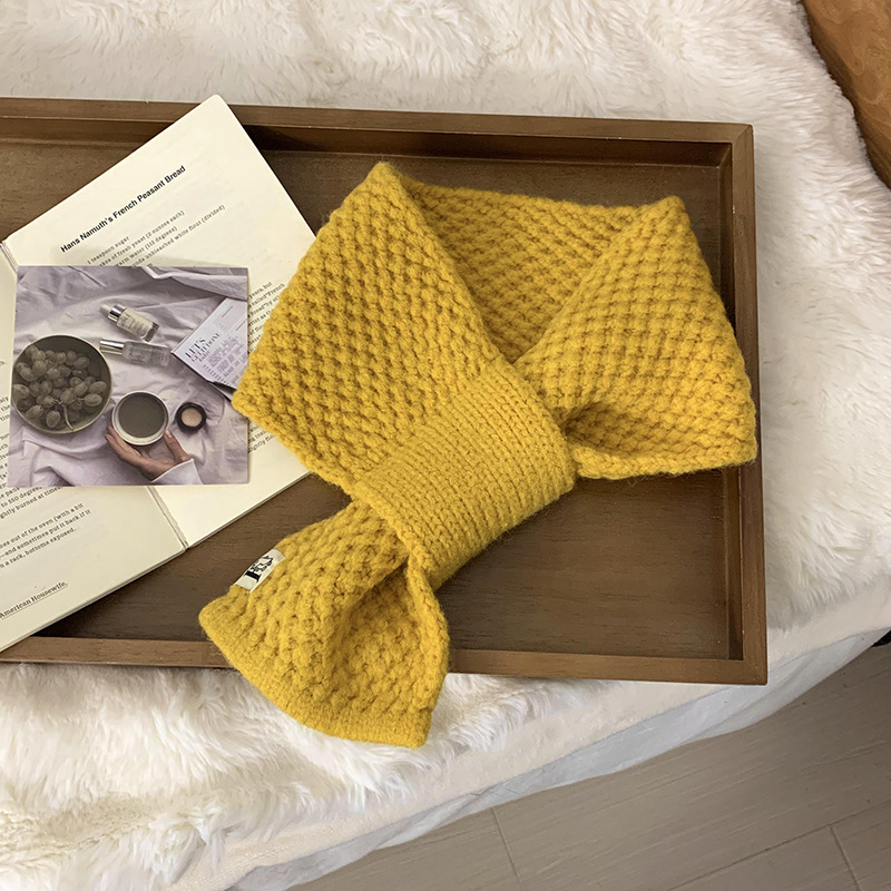 Pequeña bufandas mujeres otoño invierno nuevo estilo coreano todo el tiempo cálido color sólido bufandas rojas de red perezosas lana punto cruzado bucal