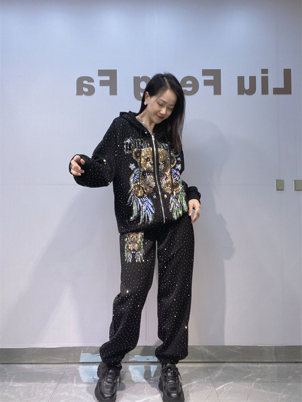 Trajes deportivos de tamaño grande de dos piezas para mujeres otoño invierno con cremallera con chaqueta con capuzas con trozos de perforación llenos de pantalones de ocio al aire libre