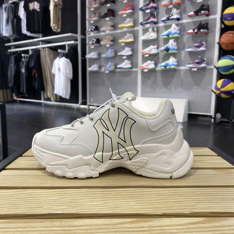 노란색 라벨(반 사이즈가 너무 작음)